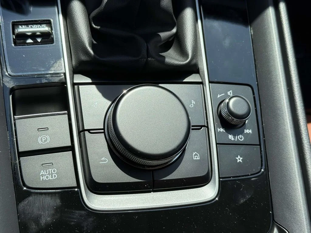 New 2026 Sand Metallic Mazda 2.5 Turbo Meridian Edition image 29