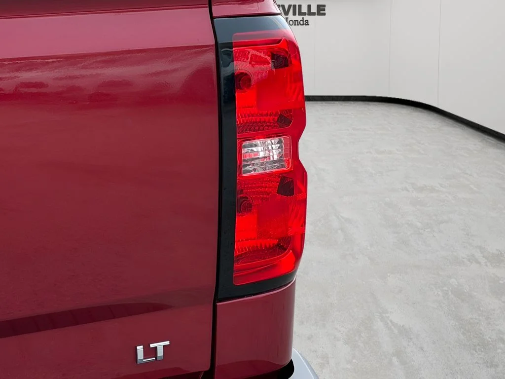 Used 2018 Cajun Red Tintcoat Chevrolet LT image 5