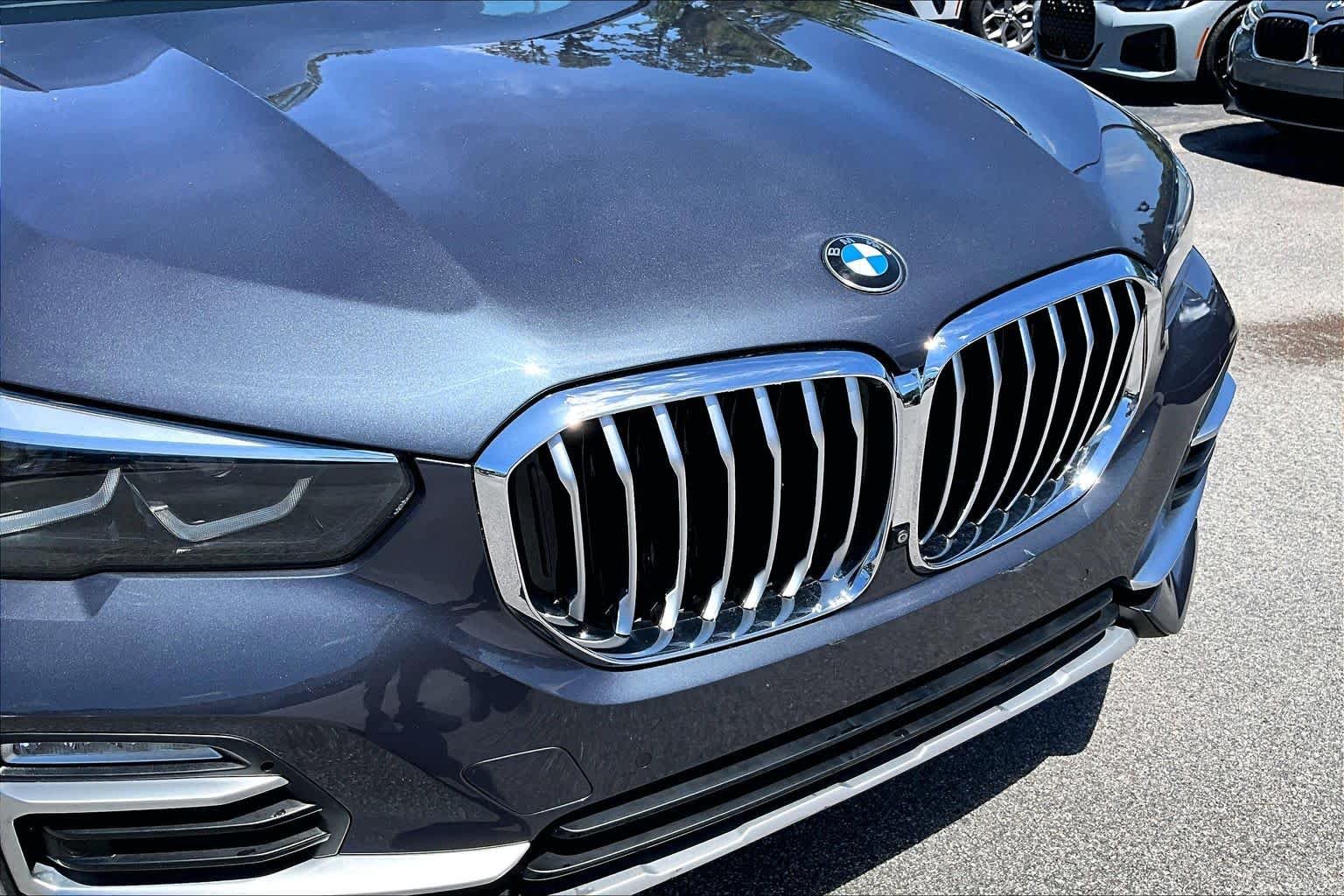 Used 2021 Arctic Gray Metallic BMW xDrive45e image 30