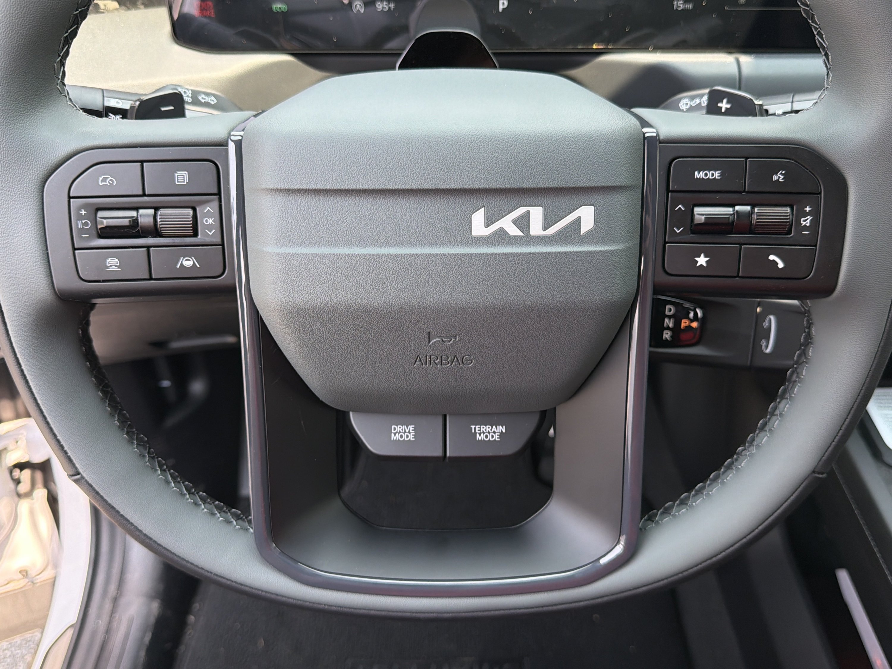 New 2027 Glacial White Pearl Kia X-Pro SX Prestige image 16