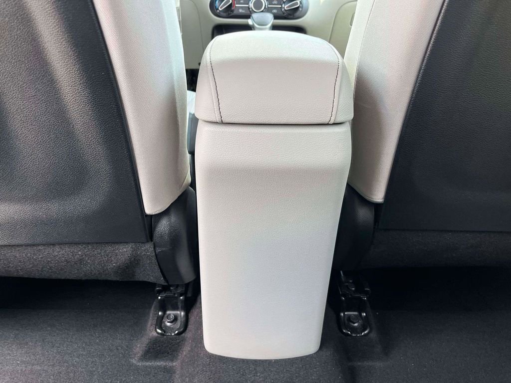 Used 2025 Gray Kia LX image 4