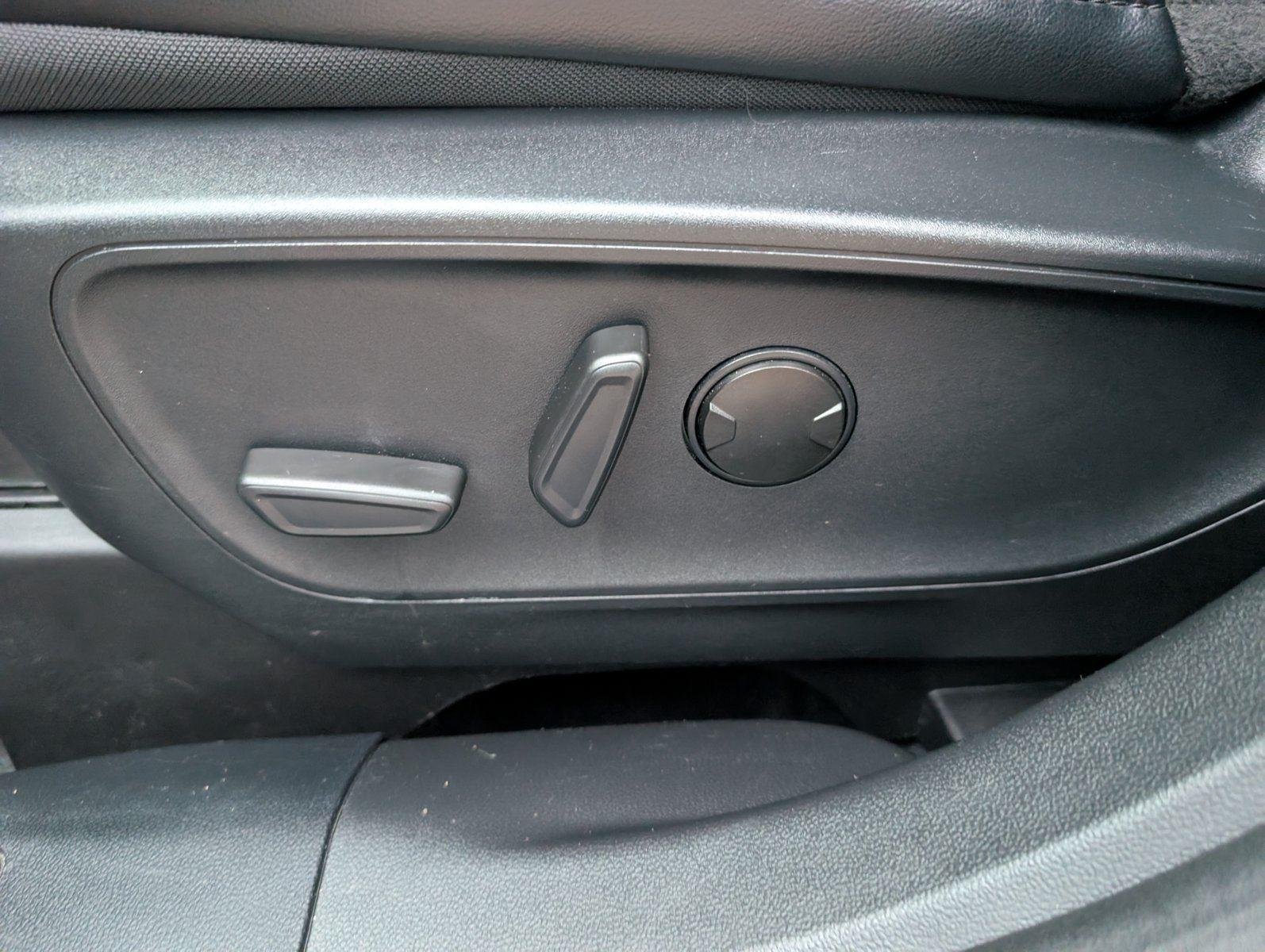 2024 Ford Escape ST-Line - Photo 12