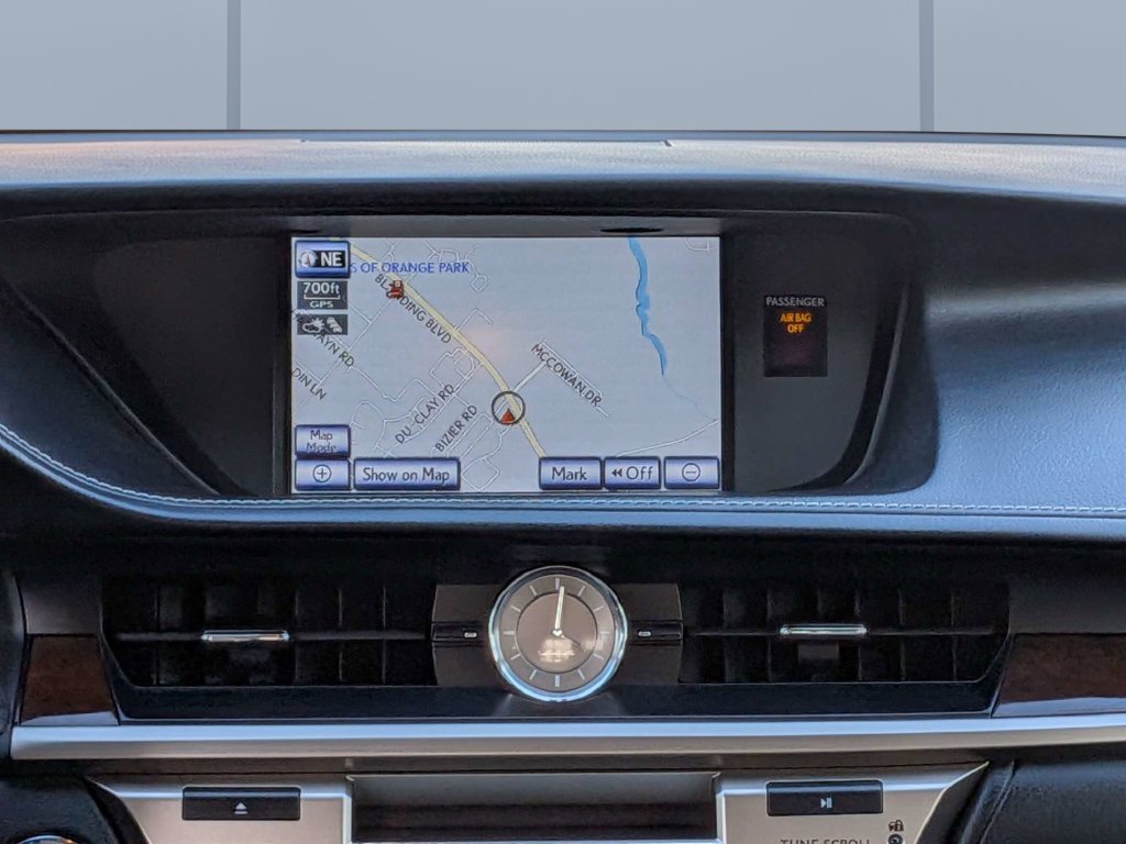 Used 2013 Silver Lexus 350 image 24