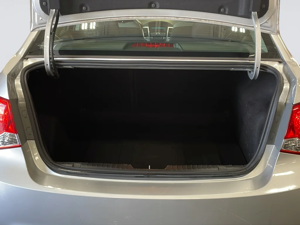 Used 2013 Silver Chevrolet LS image 35