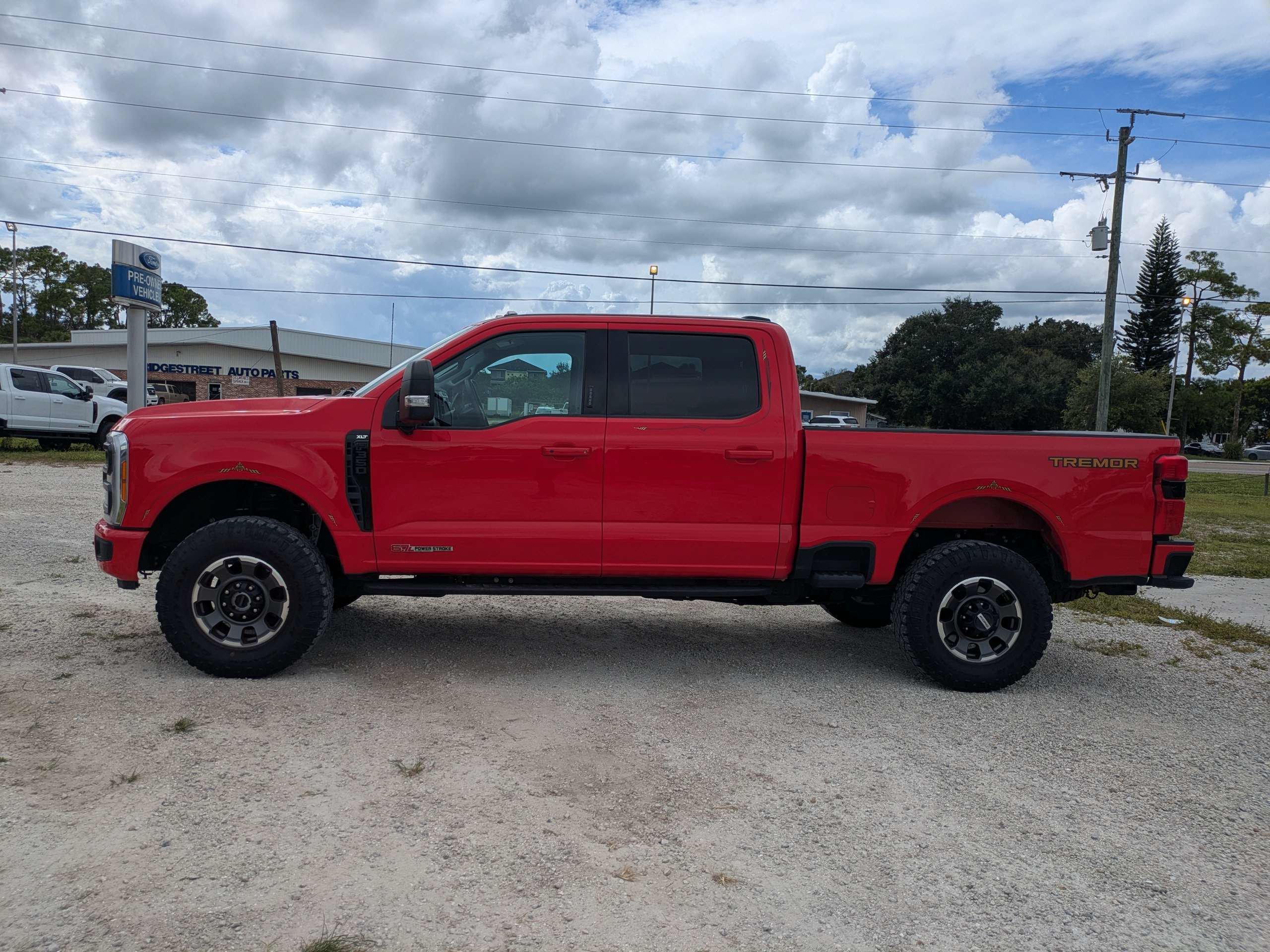 Used 2023  Ford XLT image 7