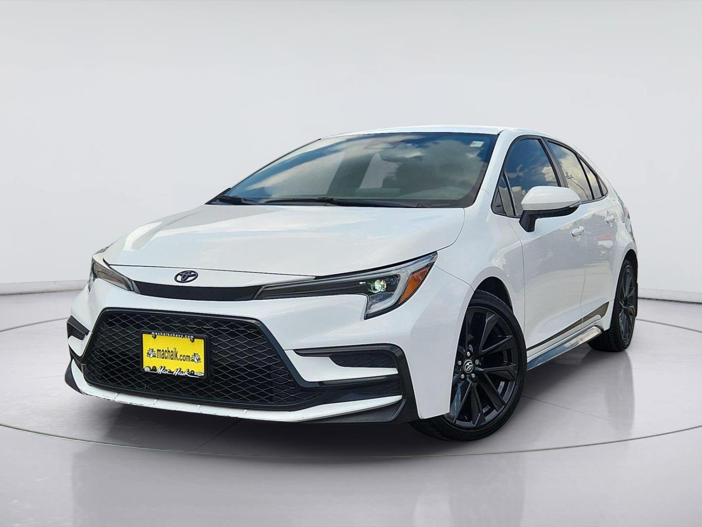 2024 Toyota Corolla SE White at Robbins Nissan