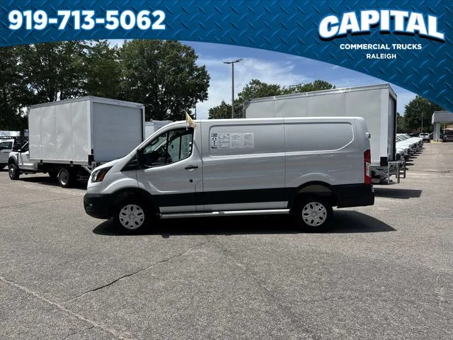 Used 2025 White Ford Base image 7
