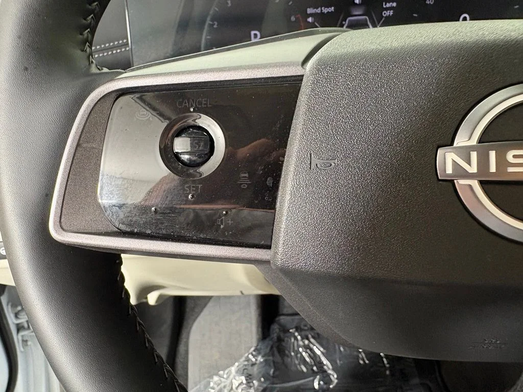 Used 2025 White Nissan SV image 24