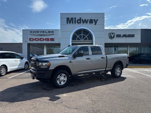 Used 2024 Silver Ram Tradesman image 1