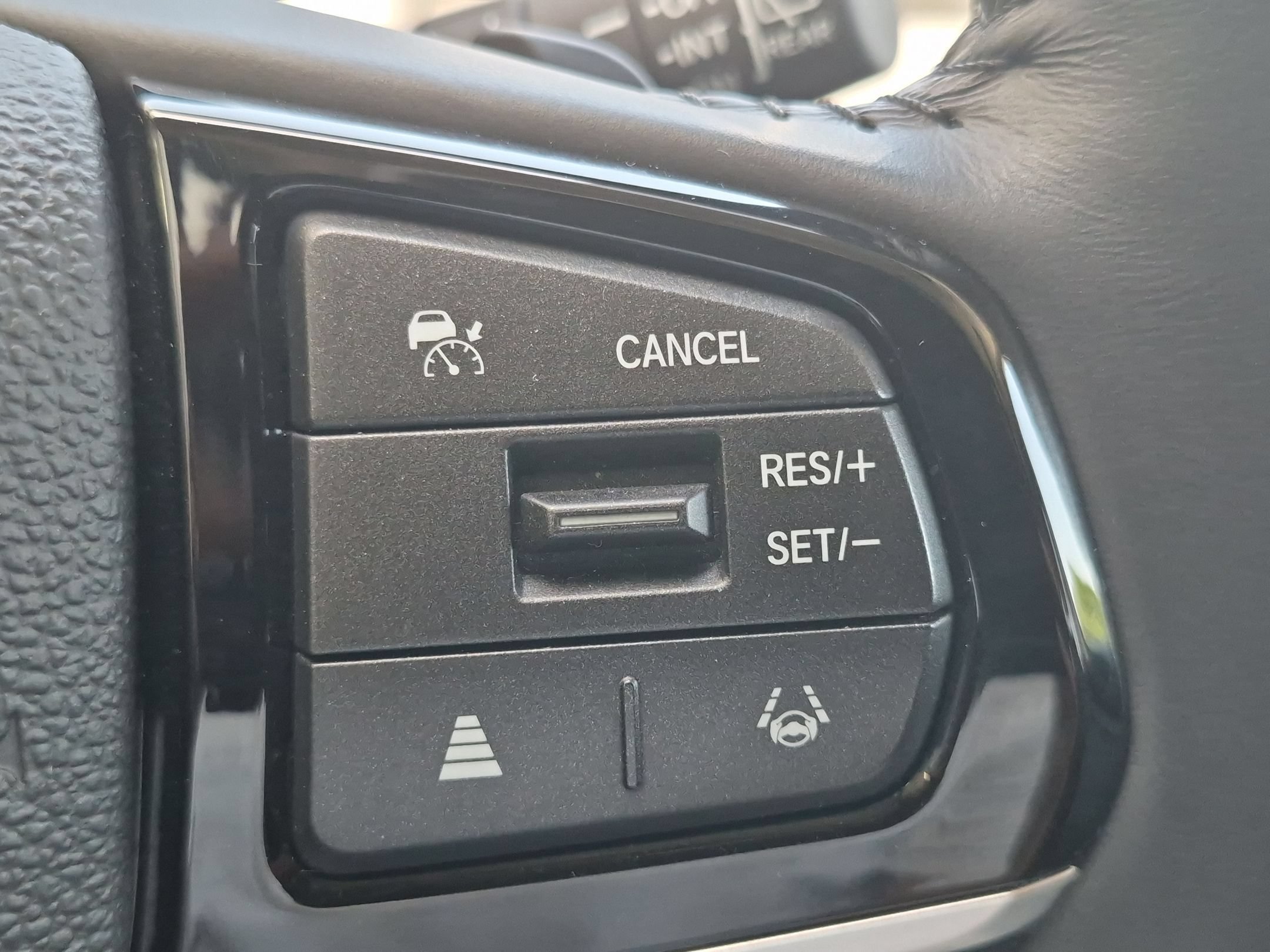 2025 Honda Odyssey Touring - Photo 15