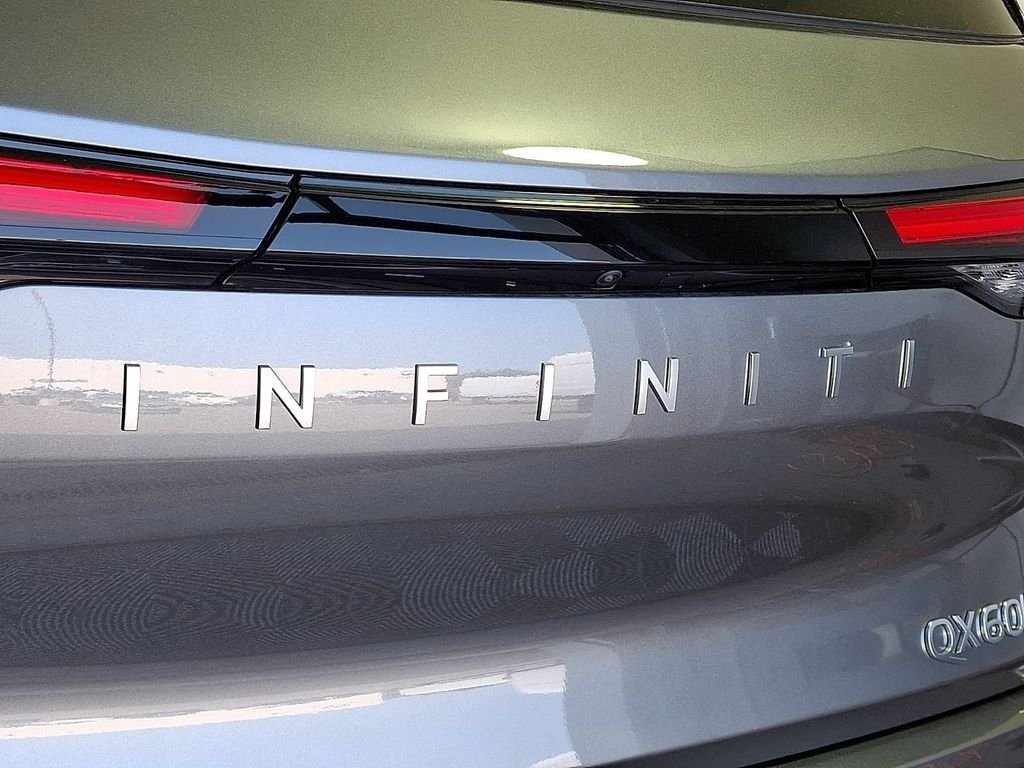 New 2027 GRAPHITE SHADOW INFINITI Luxe AWD image 21