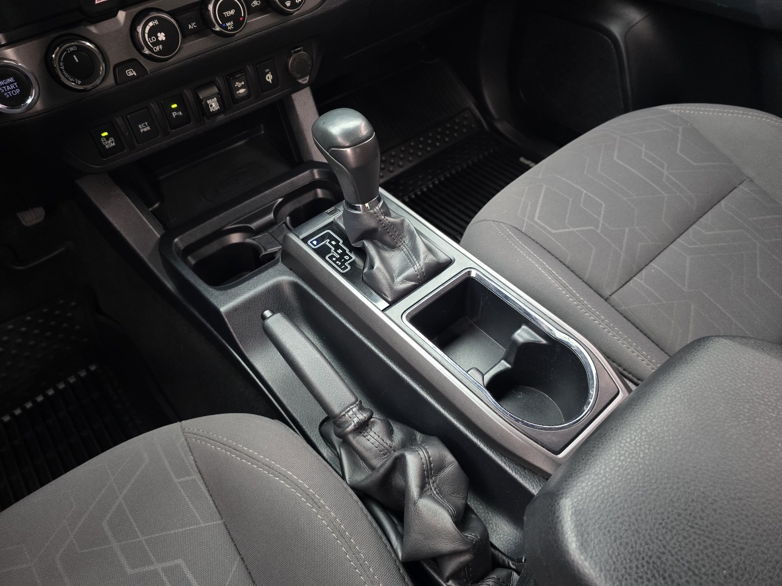2019 Toyota Tacoma TRD Off Road - Photo 19