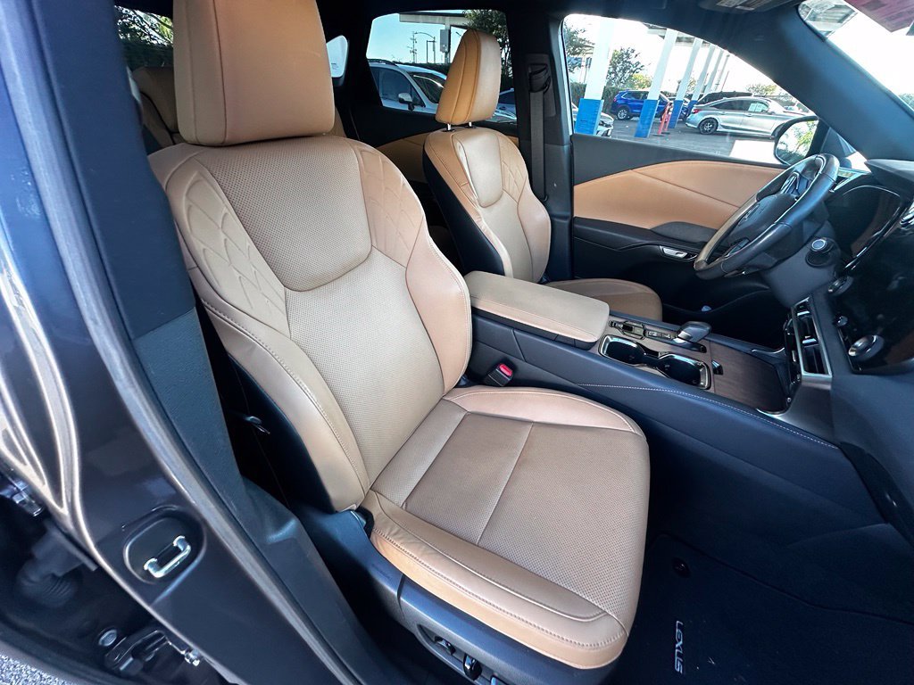 Used 2023 Gray Pearl Lexus 350 Premium image 22