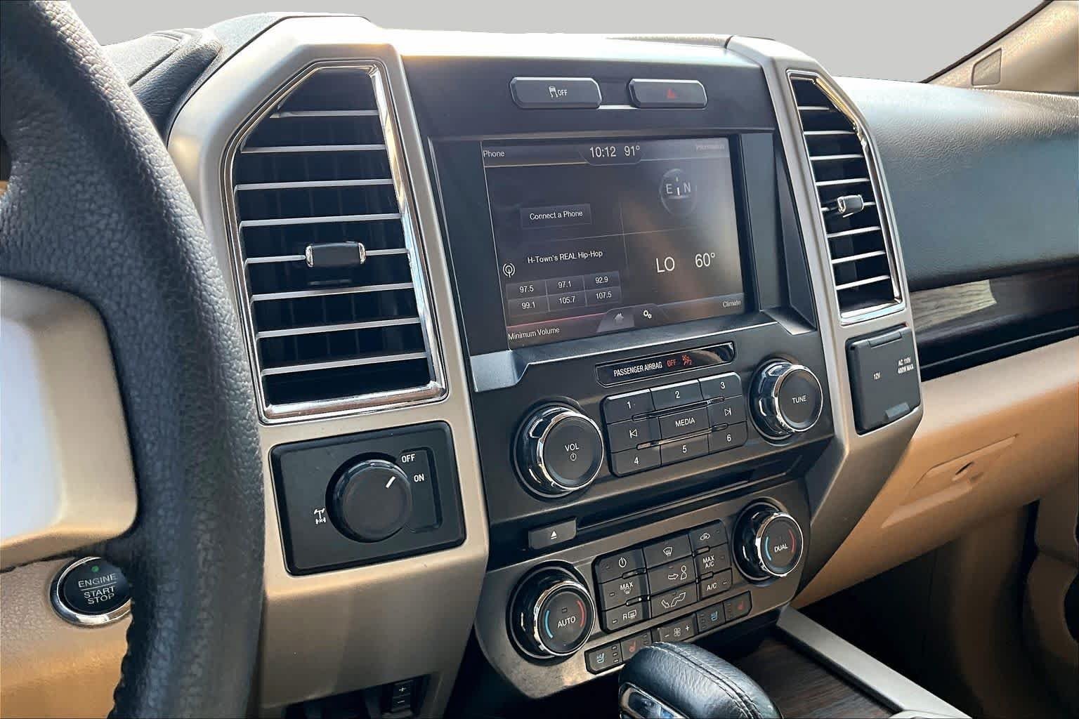 Used 2015 Oxford White Ford Lariat image 6