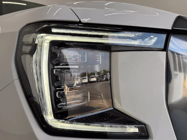 Used 2024 Summit White GMC AT4 image 34