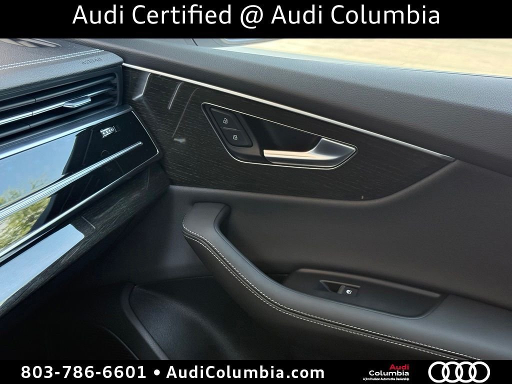Used 2025  Audi 55 Premium Plus image 35