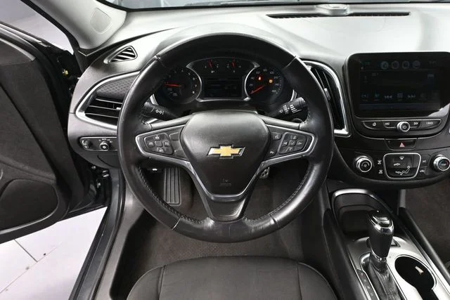 Used 2016 Gray Chevrolet LT image 24