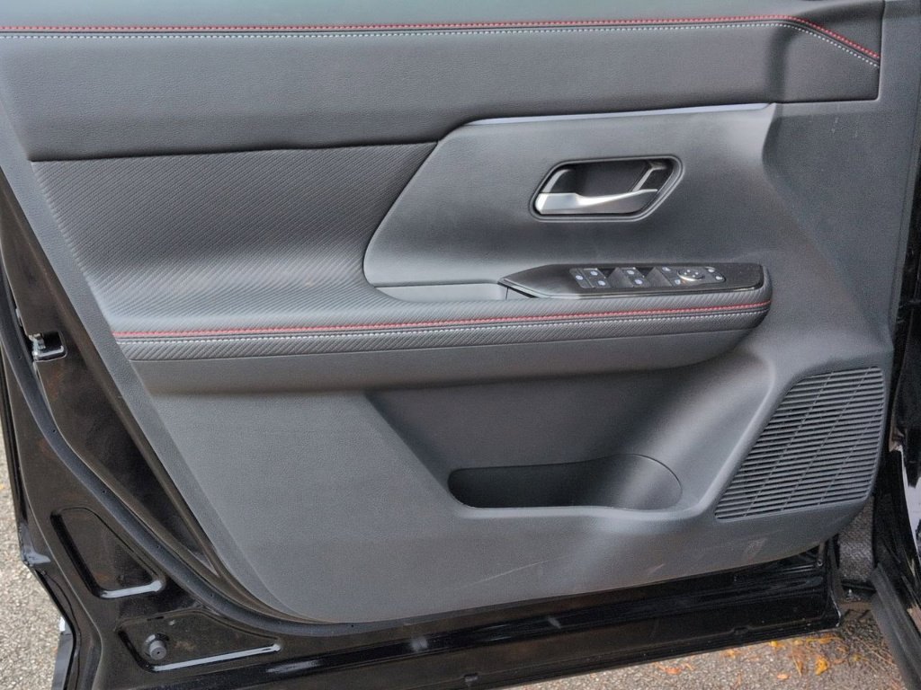 2026 Nissan KICKS SR AWD - Photo 6