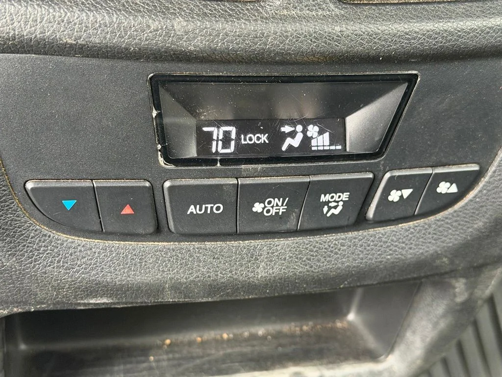 Used 2018  Honda EX-L image 15