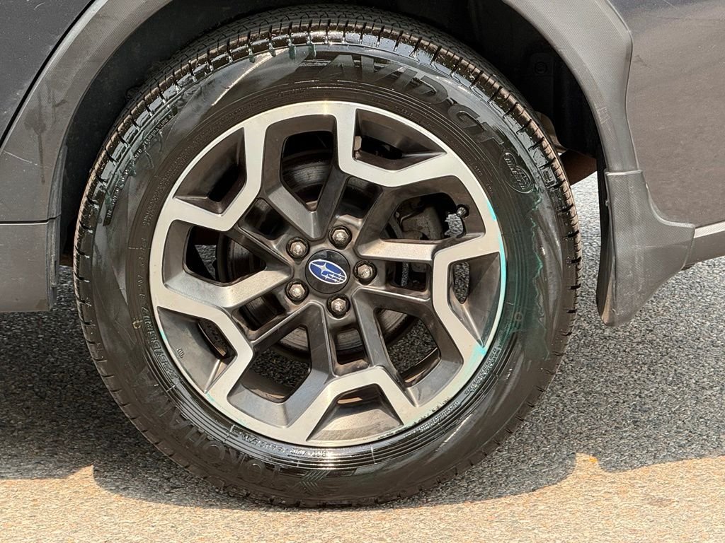Used 2017 Gray Subaru 2.0i Limited image 7