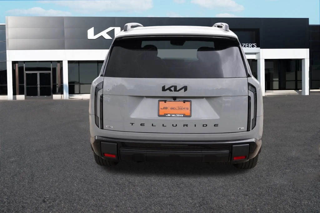 New 2027 Wolf Gray Kia X-Line SX image 4