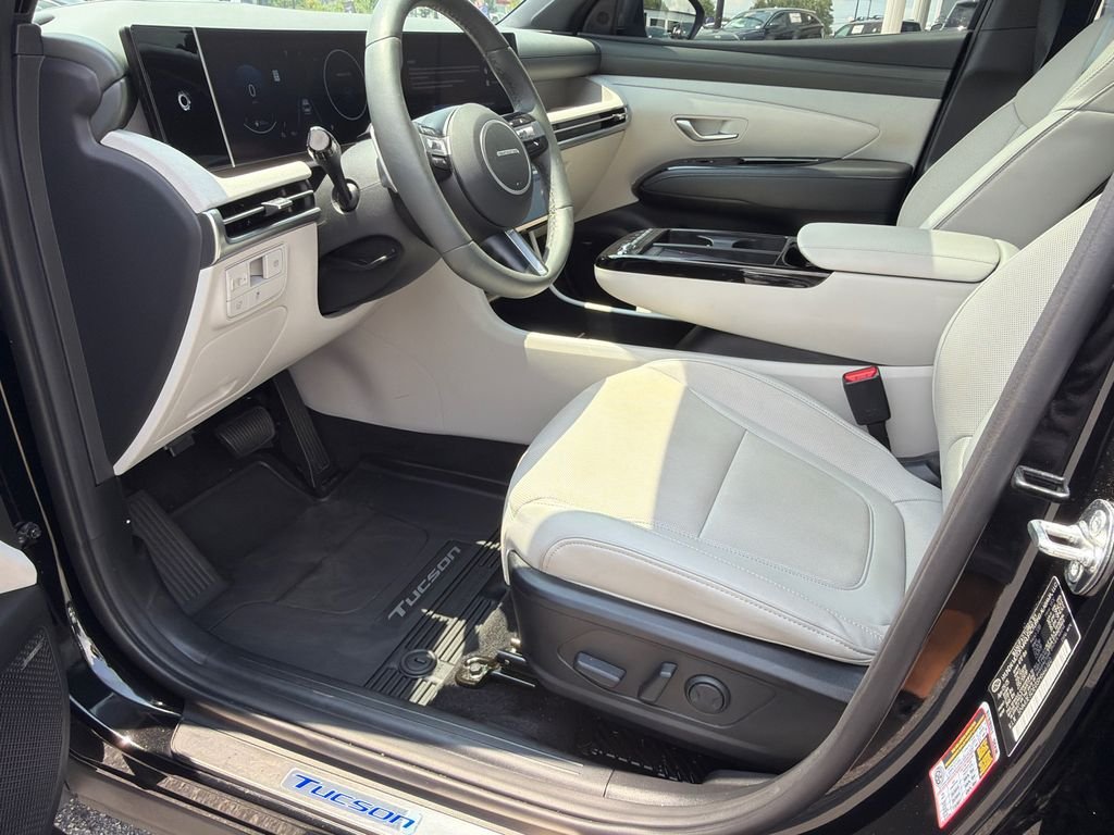 2025 Hyundai Tucson Limited - Photo 9