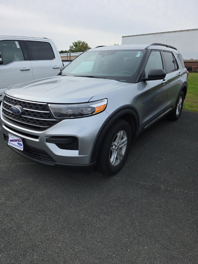 Used 2022 Silver Ford XLT image 1