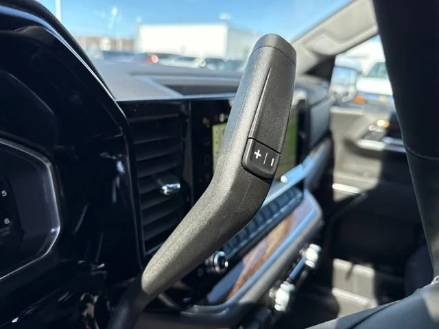 New 2026 Summit White GMC SLE image 27