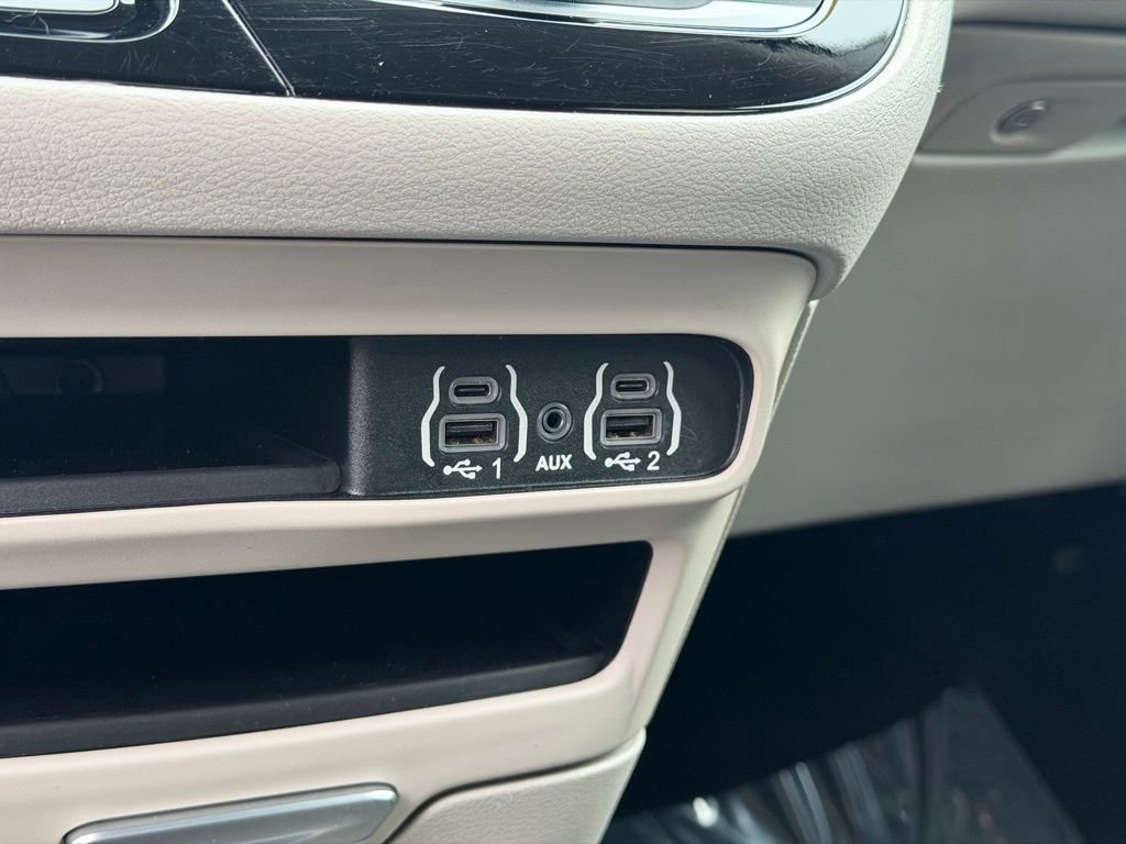 Used 2023 White Chrysler Touring L image 37