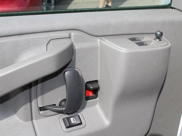 2026 Chevrolet Express Cargo Work Van - Photo 8