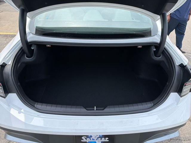 New 2026 White Hyundai SE image 47