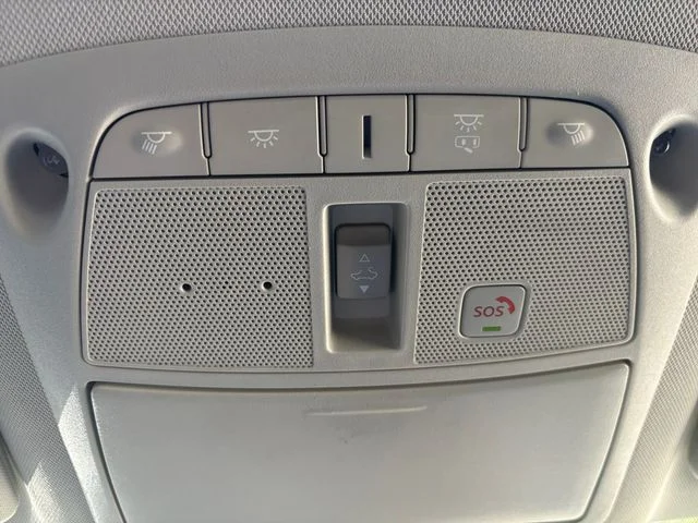 Used 2023 Red INFINITI LUXE image 28