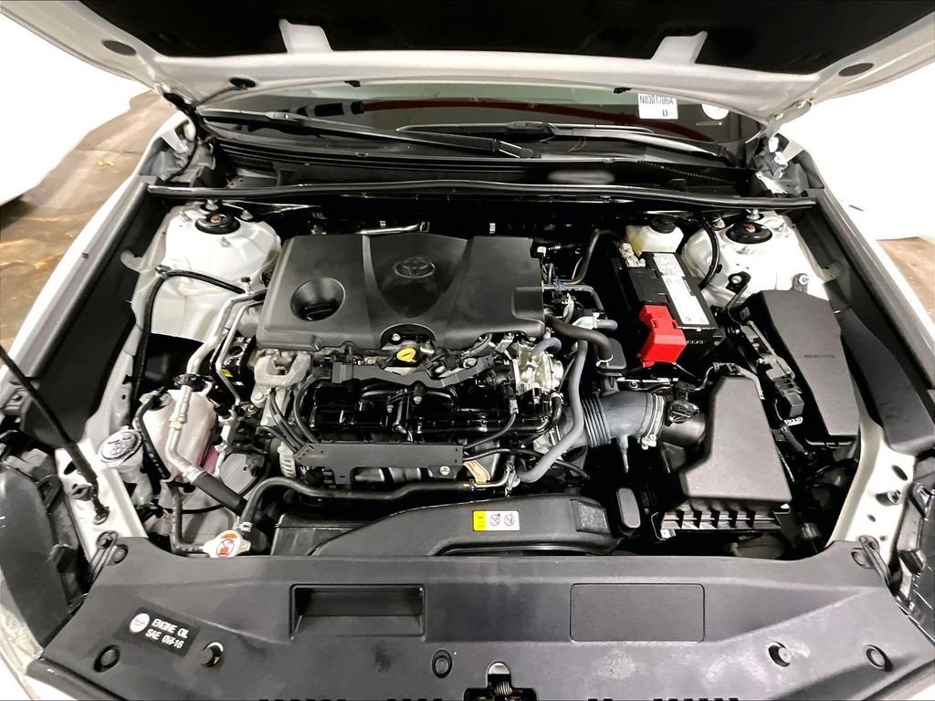 Used 2023 White Toyota LE image 29