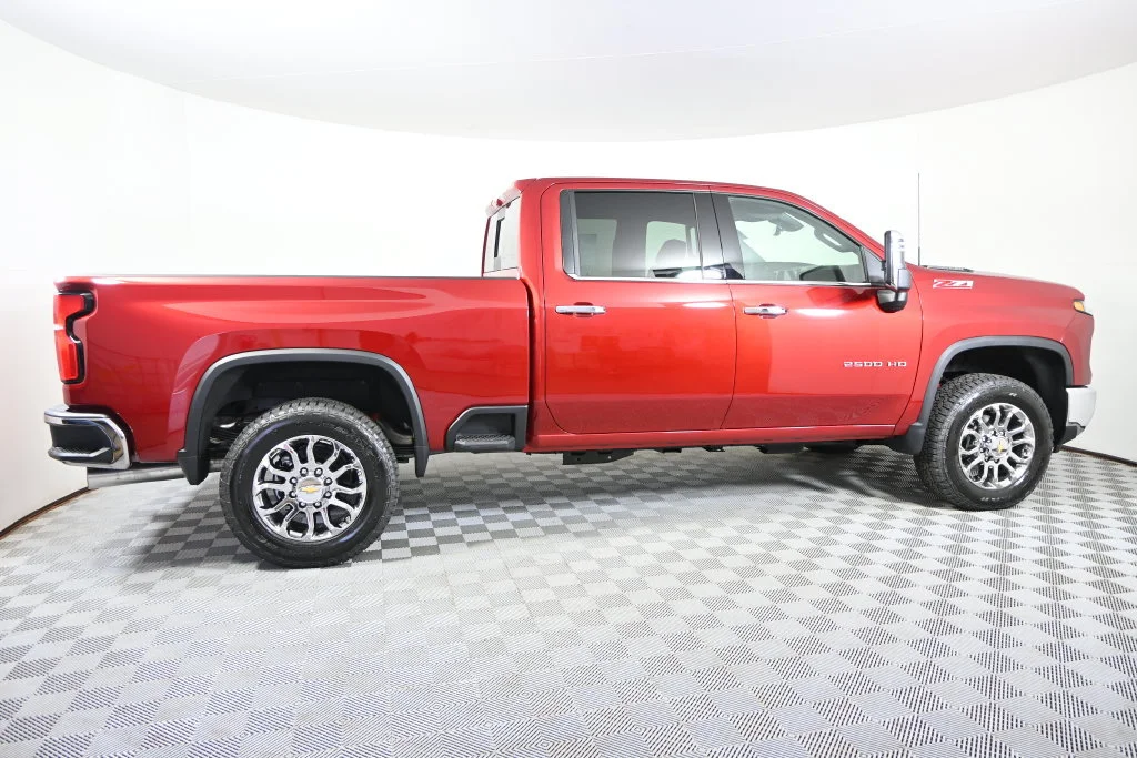 2026 Chevrolet Silverado 2500 HD LTZ - Photo 8