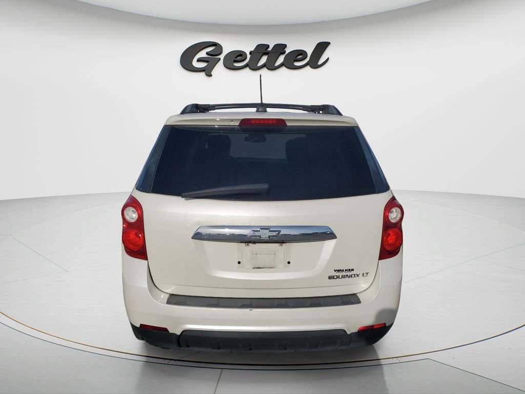 Used 2015 White Chevrolet LT image 4