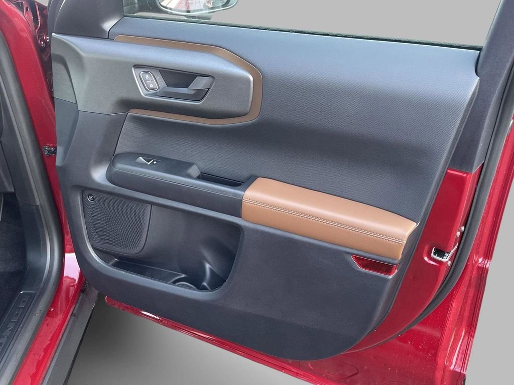 New 2025 Ruby Red Metallic Tinted Clearcoat Ford Outer Banks® image 14