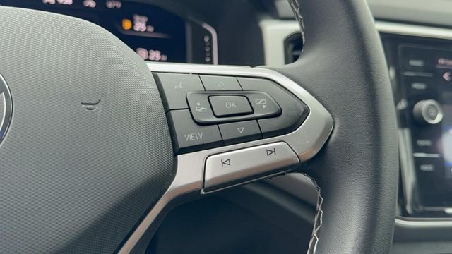 2022 Volkswagen Atlas SE w/Tech - Photo 16
