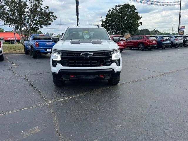 Used 2022 White Chevrolet LT Trail Boss image 31