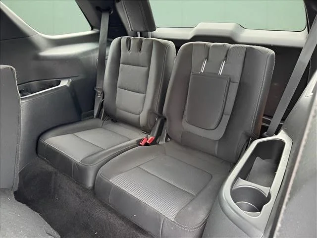 Used 2017 Red Ford XLT image 14