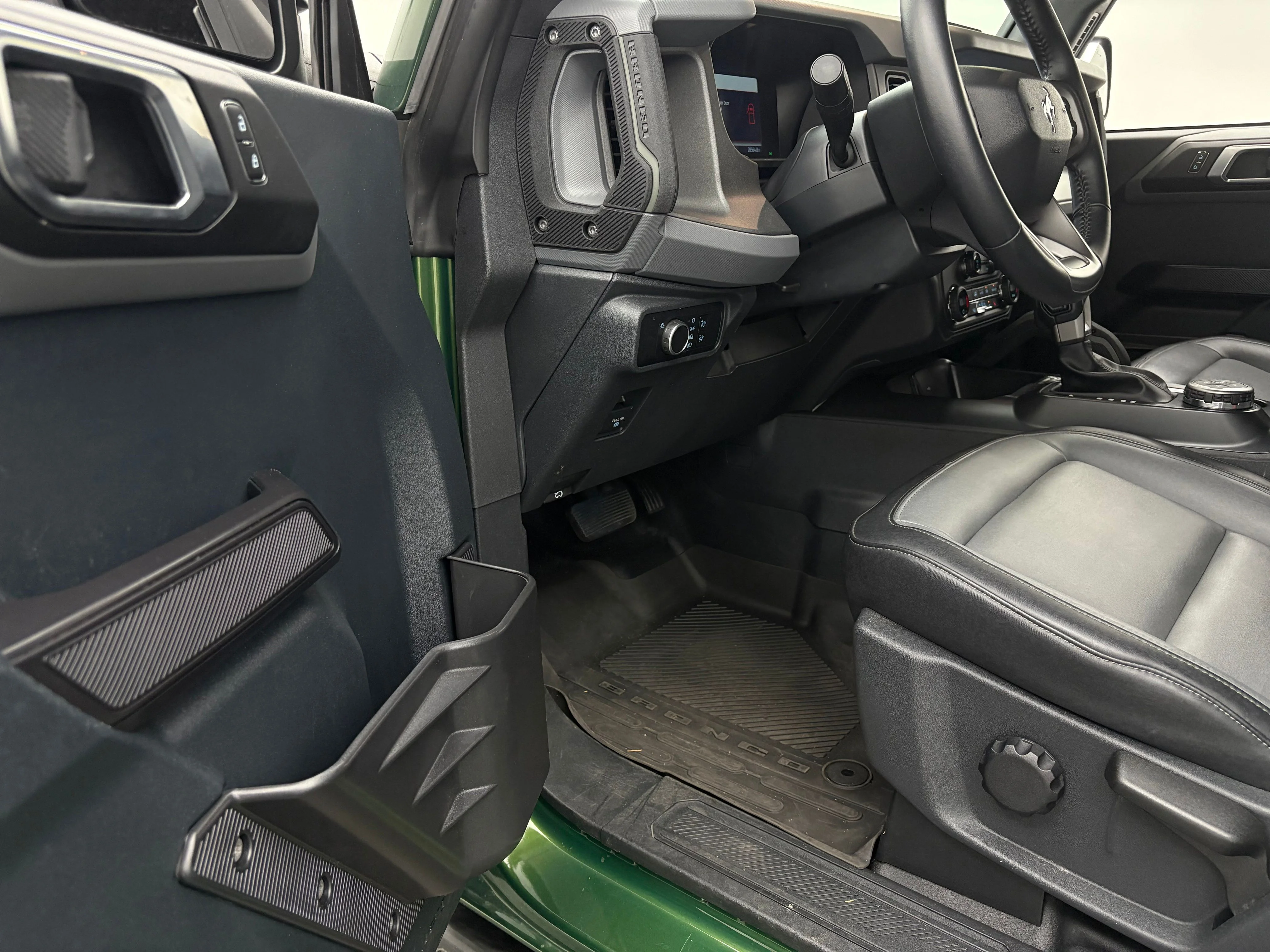 Used 2024 Green Metallic Ford Everglades image 48