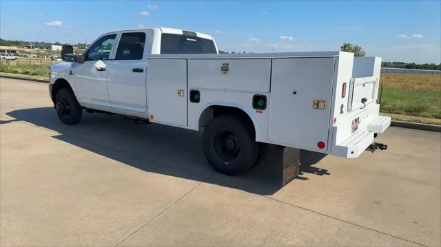 New 2026 Bright White Clear-Coat Exterior Paint RAM Tradesman image 7