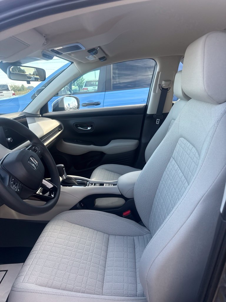 Used 2027 Charcoal Honda LX image 4