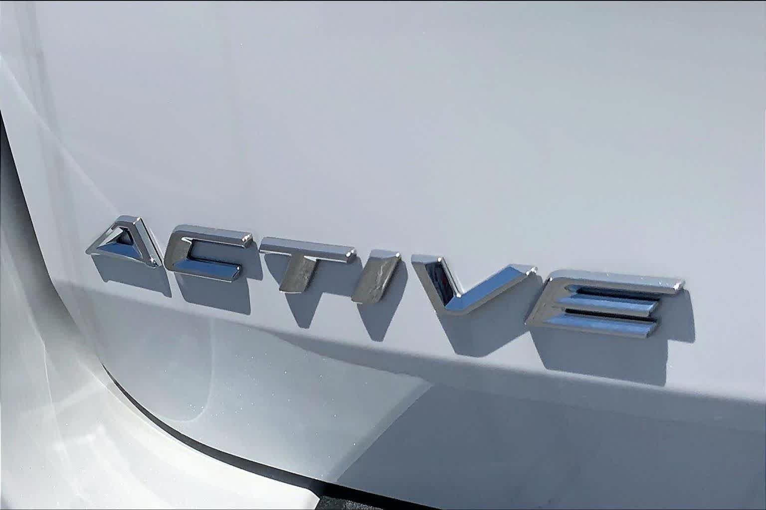 New 2026 Star White Metallic Tri-Coat Ford Active image 15
