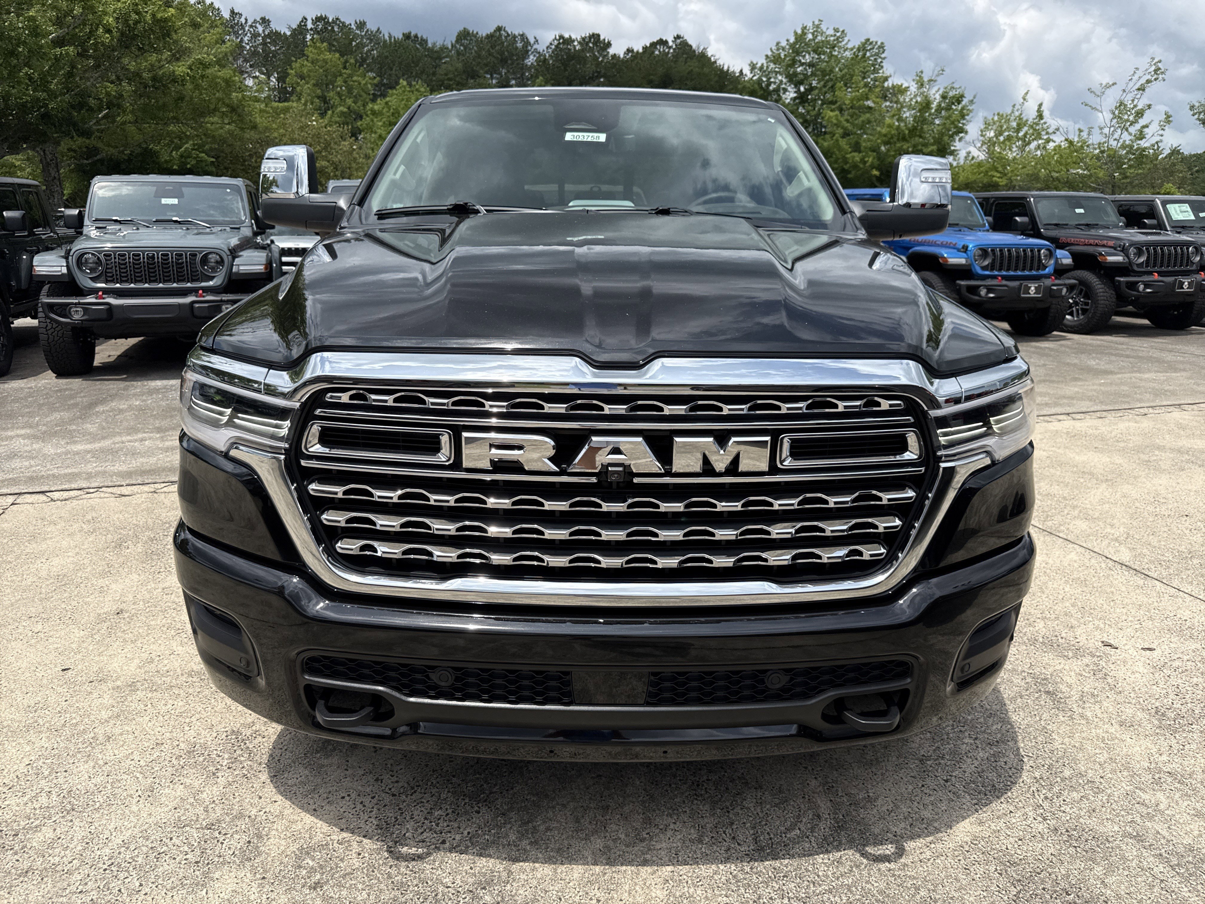 New 2026 Diamond Black Crystal Pearlcoat RAM Longhorn image 2