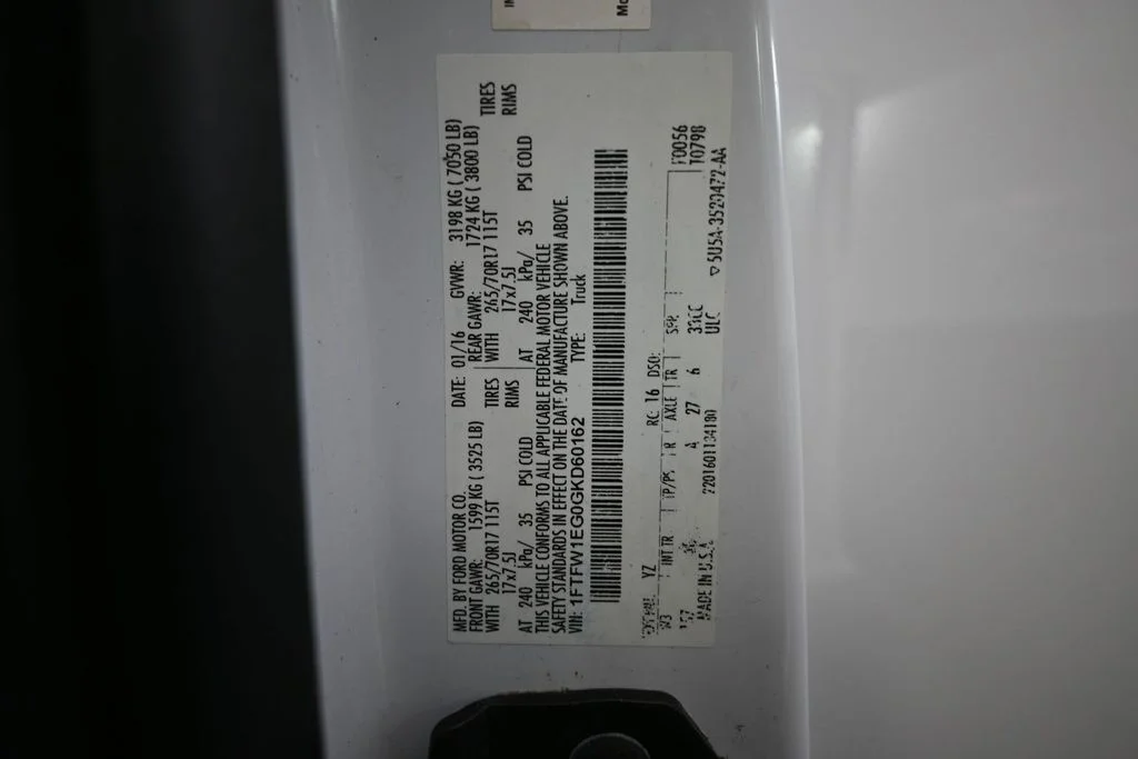 Used 2016 White Ford XL image 45