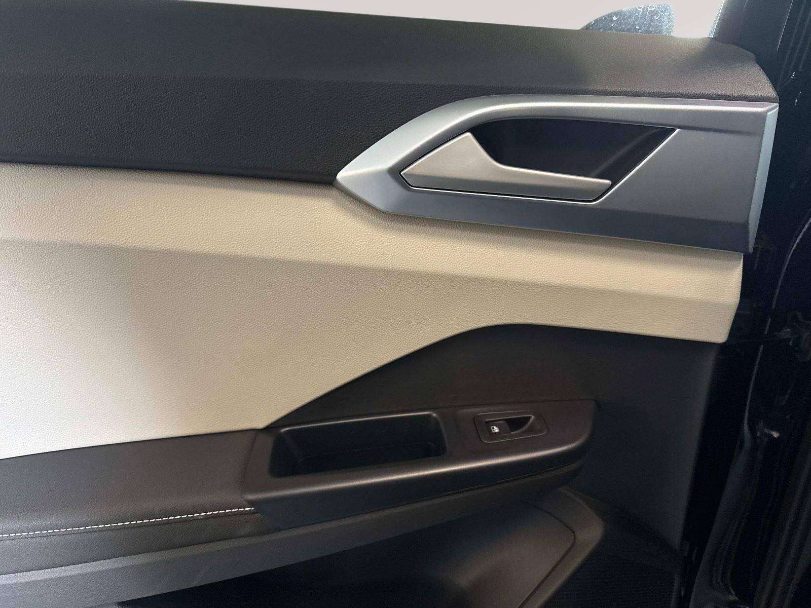 2026 Volkswagen Taos SE - Photo 13