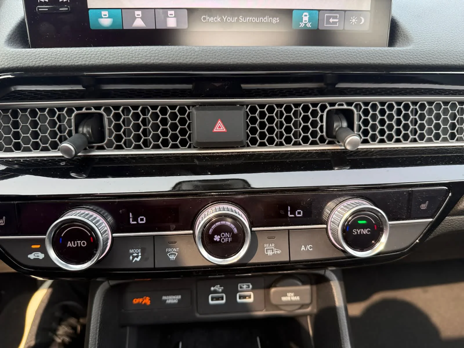 2023 Honda Civic Touring - Photo 17