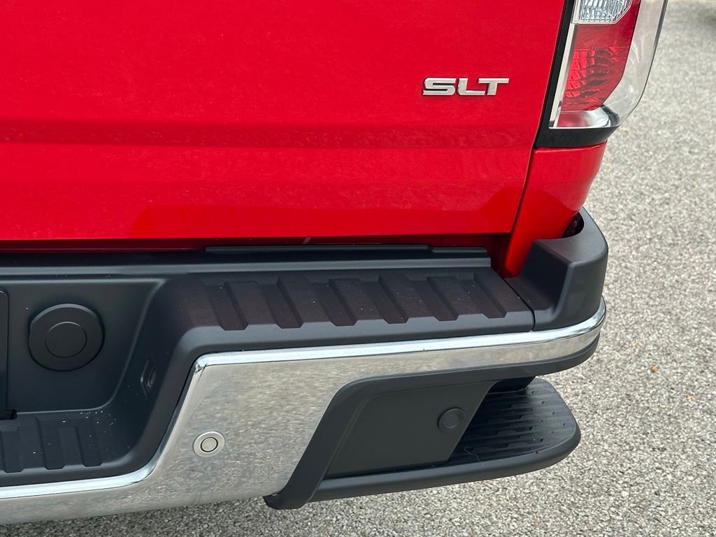 Used 2019 Red GMC SLT image 17