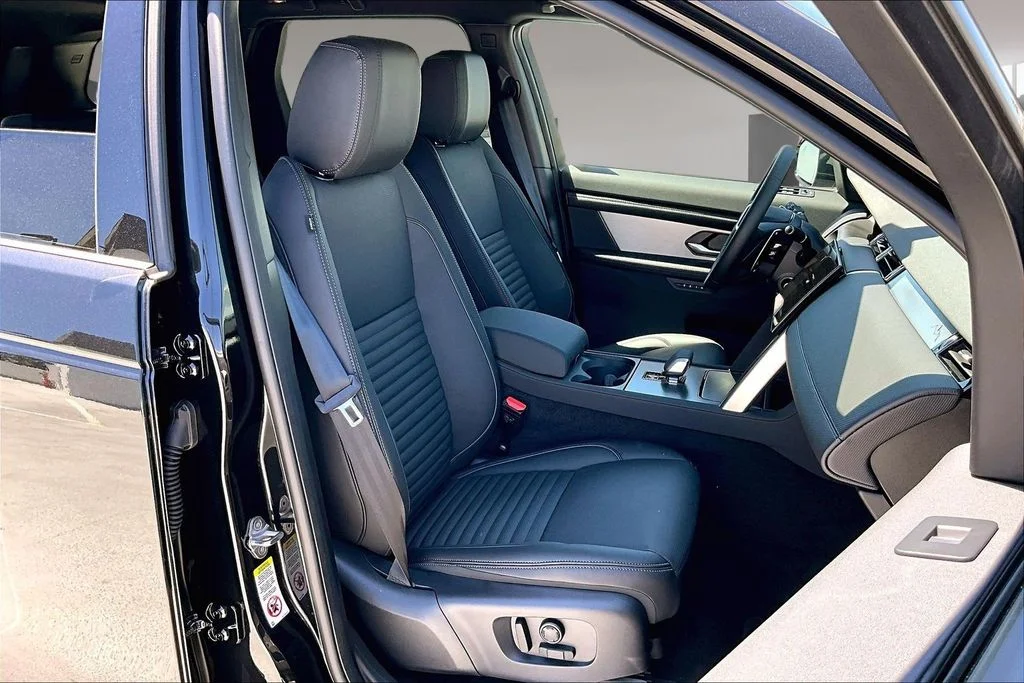 New 2026 Black Land Rover Landmark image 11