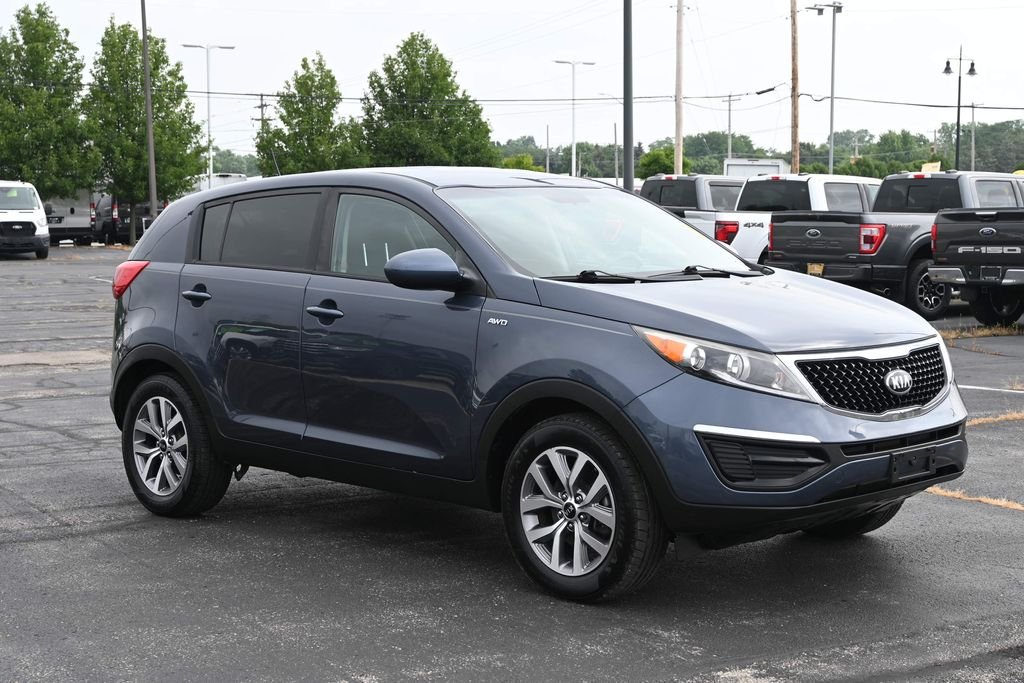 Used 2016 Twilight Blue Kia LX image 7
